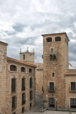 Güzel ortaçağ şehir, Caceres Extremadura içinde