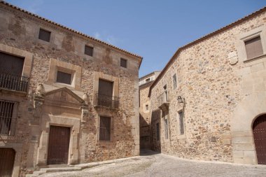 Güzel ortaçağ şehir, Caceres Extremadura içinde