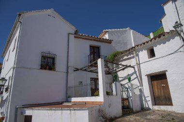 Genal Vadisi Belediyeleri, Malaga ili Benadalid