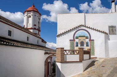 Malaga ilinin Genalguasil ilçesine bağlı Endülüs Belediyesi 'nde sokak.