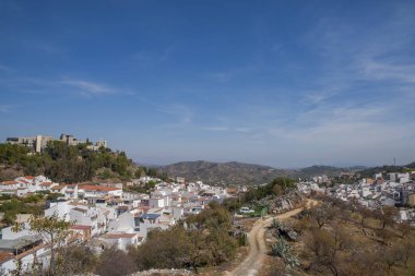 Monda, Sierra de las nieves belediyesi, Mlaga