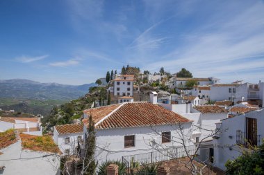La Axarqua de Malaga Köyü, Kısraklar