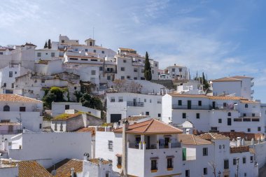 La Axarqua de Malaga Köyü, Kısraklar
