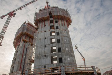 Ada bölgesinde yeni bir ağaç kütüphanesi inşa ediliyor. Mimari yeniden yapılanma projesinde