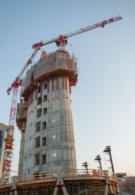 Ada bölgesinde yeni bir ağaç kütüphanesi inşa ediliyor. Mimari yeniden yapılanma projesinde