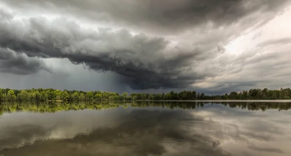 Su birikintisi Trebon Havzası içinde