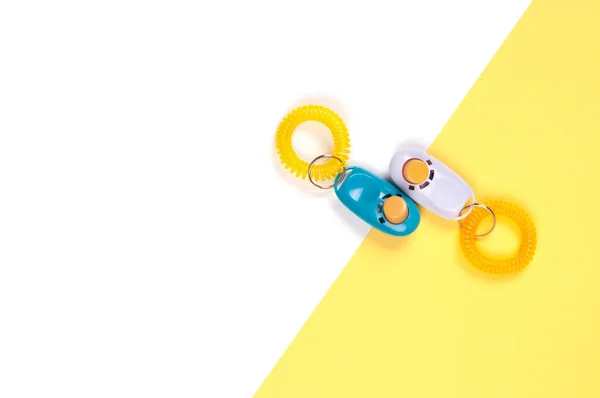 Pozitif takviyeli köpek transferi için renkli klik..