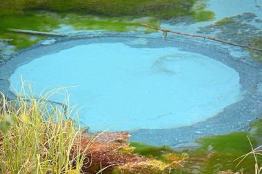 blue geyser lake  clipart