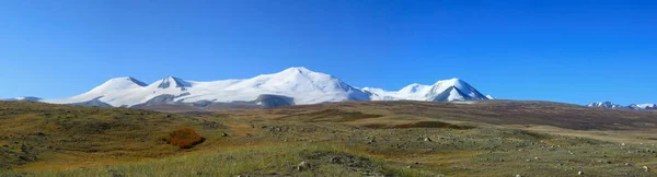 Табын-Богдо-Олинский горный массив, плато Укок, Алтайские горы, Сибирь, Россия — стоковое фото