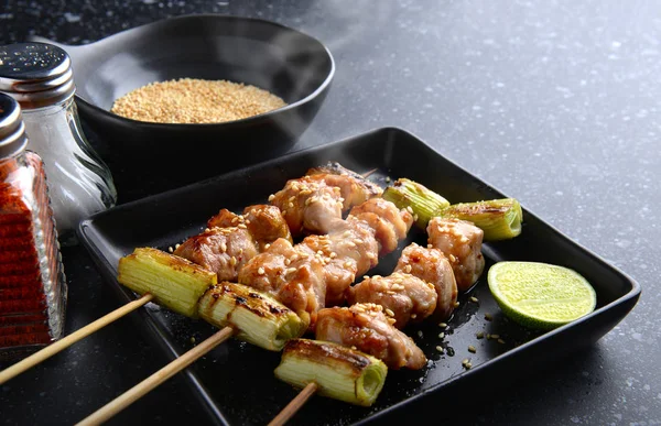 Japon tavuk ızgara Yakitori .