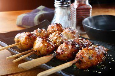Japon köfte ızgara tsukune.