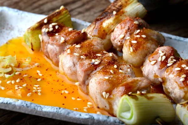 Butabara yakitori of Japanse spek varkensvlees barbecue. — Stockfoto