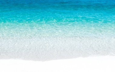 Masmavi Denizi ve beyaz kum, andaman Adası inthailand sunlighting ile.