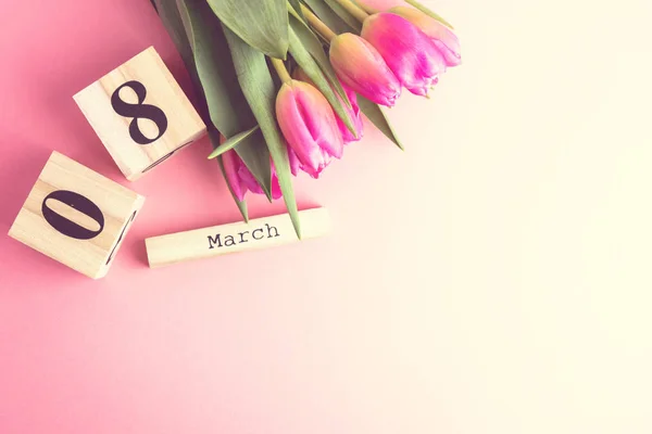 Mars Happy Women Day Concept Avec Calendrier Bloc Bois Tulipes — Photo