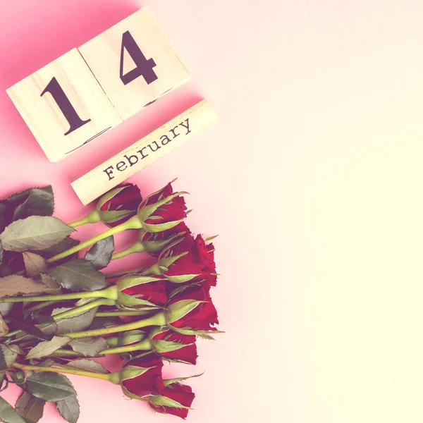 Valentines Day Minimal Concept Pink Background Copy Space Red Roses — Stock Photo, Image