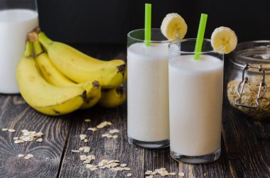 muz smoothie oatmea ile