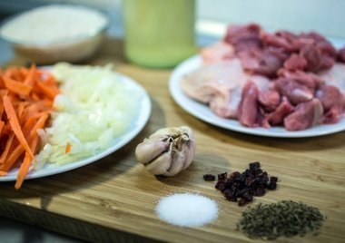 Asya'nın ünlü yemek. Asya gıda. Pirinç yemekleri. Yemek pişirmek için malzemeler.