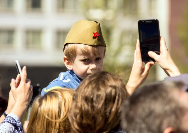 2018 Moscú Rusia Día Victoria Moscow Niño Gorra Piloto Militar — Foto de Stock