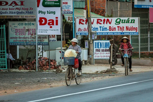 2015 Phan Thiet Vietname Vietnamita Local Chapéu Nacional Forma Cone — Fotografia de Stock