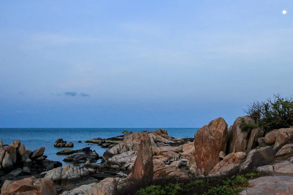 Voyagez Asie Paysage Marin Avec Lune Dans Soirée Vietnam — Photo