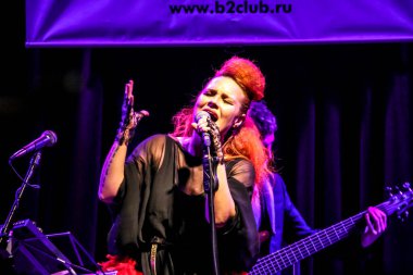27.12.2012, Moskova, Rusya. Guru Groove Vakfı Solosu, caz, funk ve elektronik müziğin birleştirildiği bağımsız bir Rus müzik projesidir..