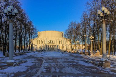 28.01.2012, Minsk, Belarus. Belarus Cumhuriyeti Ulusal Akademik Büyük Opera ve Bale Tiyatrosu, 1938 yılında inşa edilmiştir..