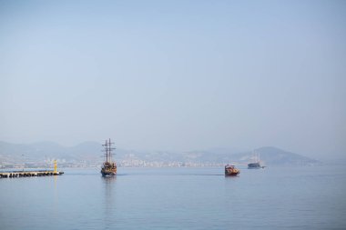 Gemi manzaralı deniz manzarası