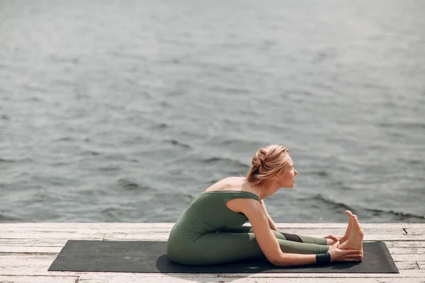 Yoga Vrouw Kommuna — Stockfoto