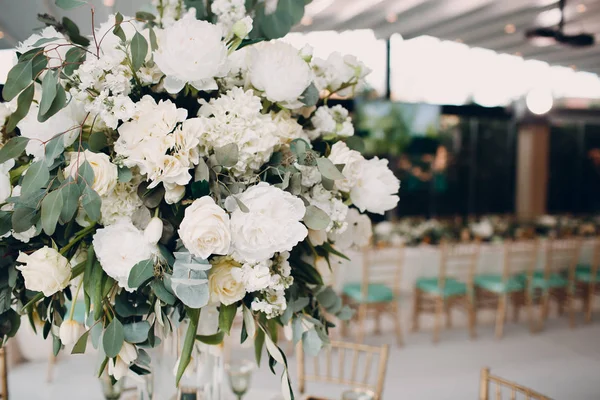 Decoração Casamento Com Flores Restaurante — Fotografia de Stock