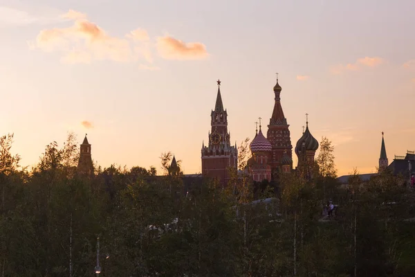 Catedral San Basilio Kremlin Atardecer Moscú Rusia Vista Desde Zaryadye — Foto de Stock