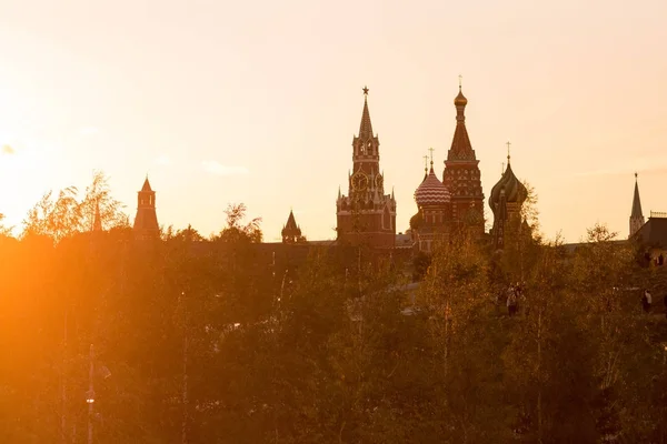 Parque Zaryadye Vista Catedral San Basilio Kremlin — Foto de Stock