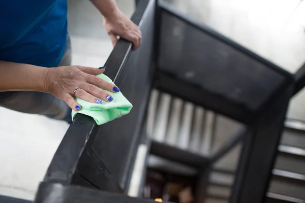 Hizmet evde çalışan temizlik