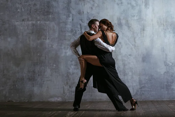 Young Pretty Woman Black Dress Man Dance Tango — Stock Photo, Image