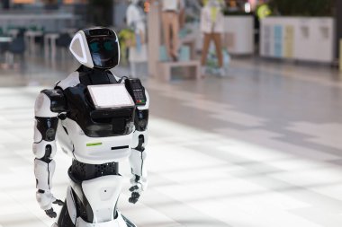 Mağazadaki robot muhbir.
