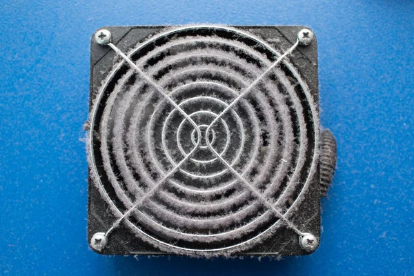 ダスティグリル冷却ファンシステム — ストック写真