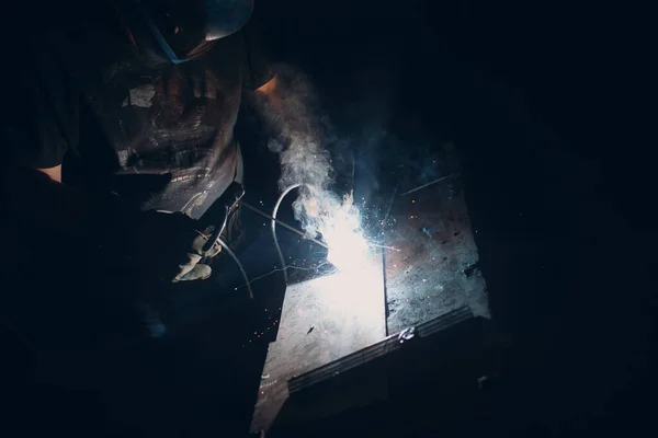 Welder Pengelasan Konstruksi Logam Bengkel — Stok Foto