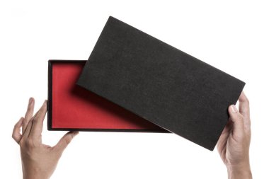 Bir adam elini tutmak bir kutu