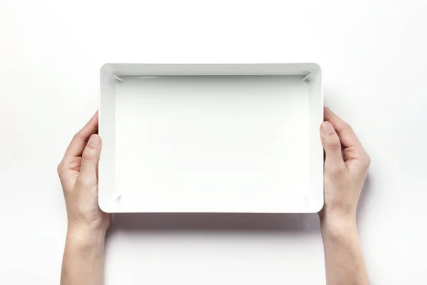 Κρατώντας ένα λευκό κουτί — Φωτογραφία Αρχείου
