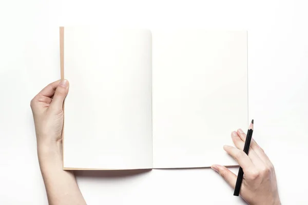 Tekst met witte briefje schrijven. — Stockfoto