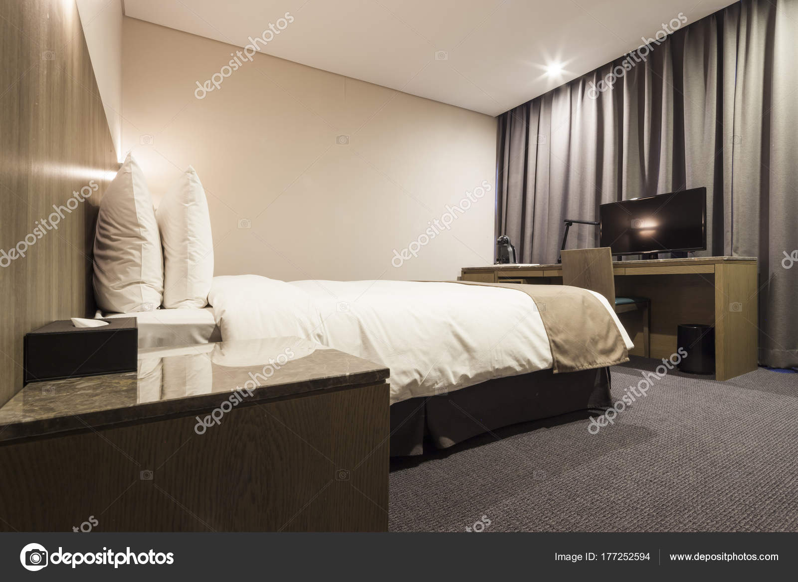 Modern Luxury Hotel Room Stock Photo C Earlyspring 177252594