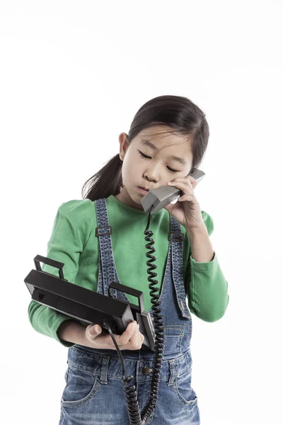 Malý Chlapec Mluví Retro Telefon — Stock fotografie