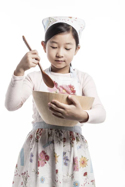 Ασιατικό Χαριτωμένο Κορίτσι Μαγείρεμα — Φωτογραφία Αρχείου