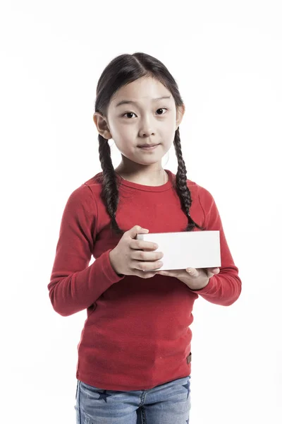 Симпатичная Девушка Белой Подарочной Коробкой — стоковое фото