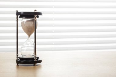 antika ahşap Resepsiyon (gün ışığı kum saati)