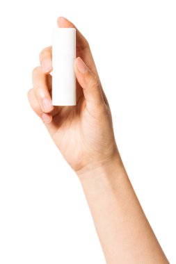 Kadın elinde kozmetik model bir konteynır, beyazın üzerinde izole edilmiş..