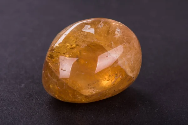 CItrine geode on black background — Stock Photo, Image