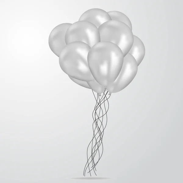 Balões de aniversário branco realista voando para festa ou celebrações. Espaço para mensagem. Isolado em fundo claro . —  Vetores de Stock
