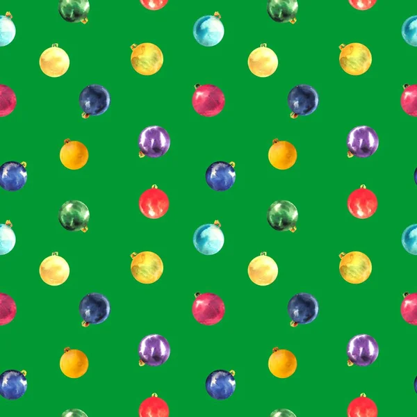 Modello senza soluzione di continuità di colorato acquerello palle di Natale e su sfondo verde . — Foto Stock