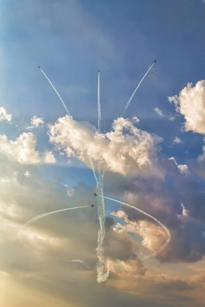 Cinco Aviones Cielo Espectáculo Aéreo — Foto de Stock