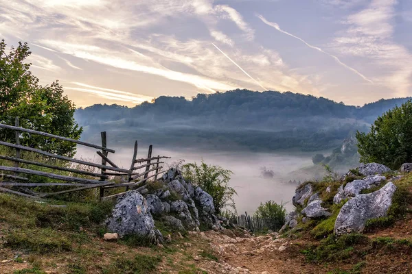 Beautiful Rural Mountain Landscape Sunrise Light Morning Fog Fundatura Ponorului — Stock Photo, Image